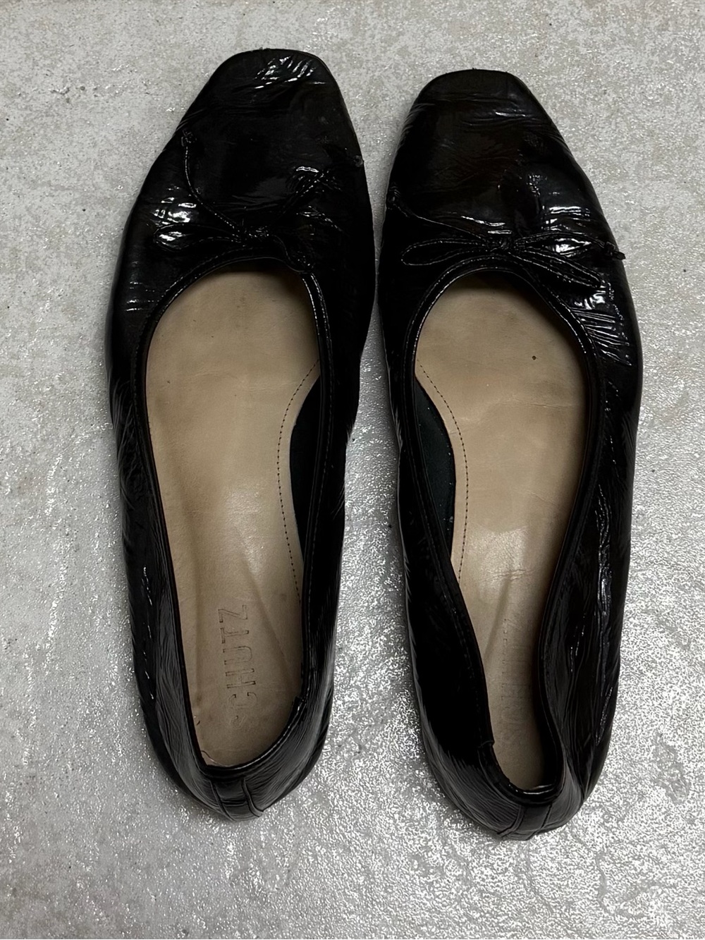 SCHUTZ Black Patent Leather Ballet Flats with Bow Detail